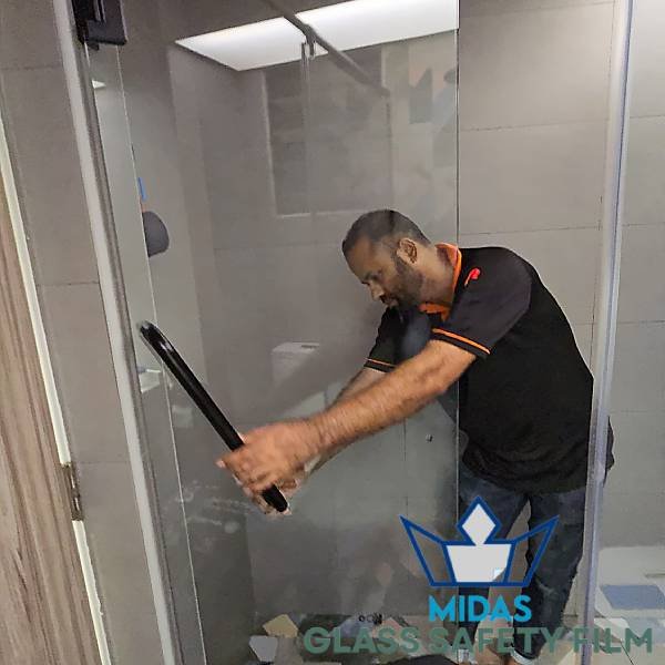 step-2-glass-safety-film-installation-replacement-service-midas-glass-safety-film-installation-singapore